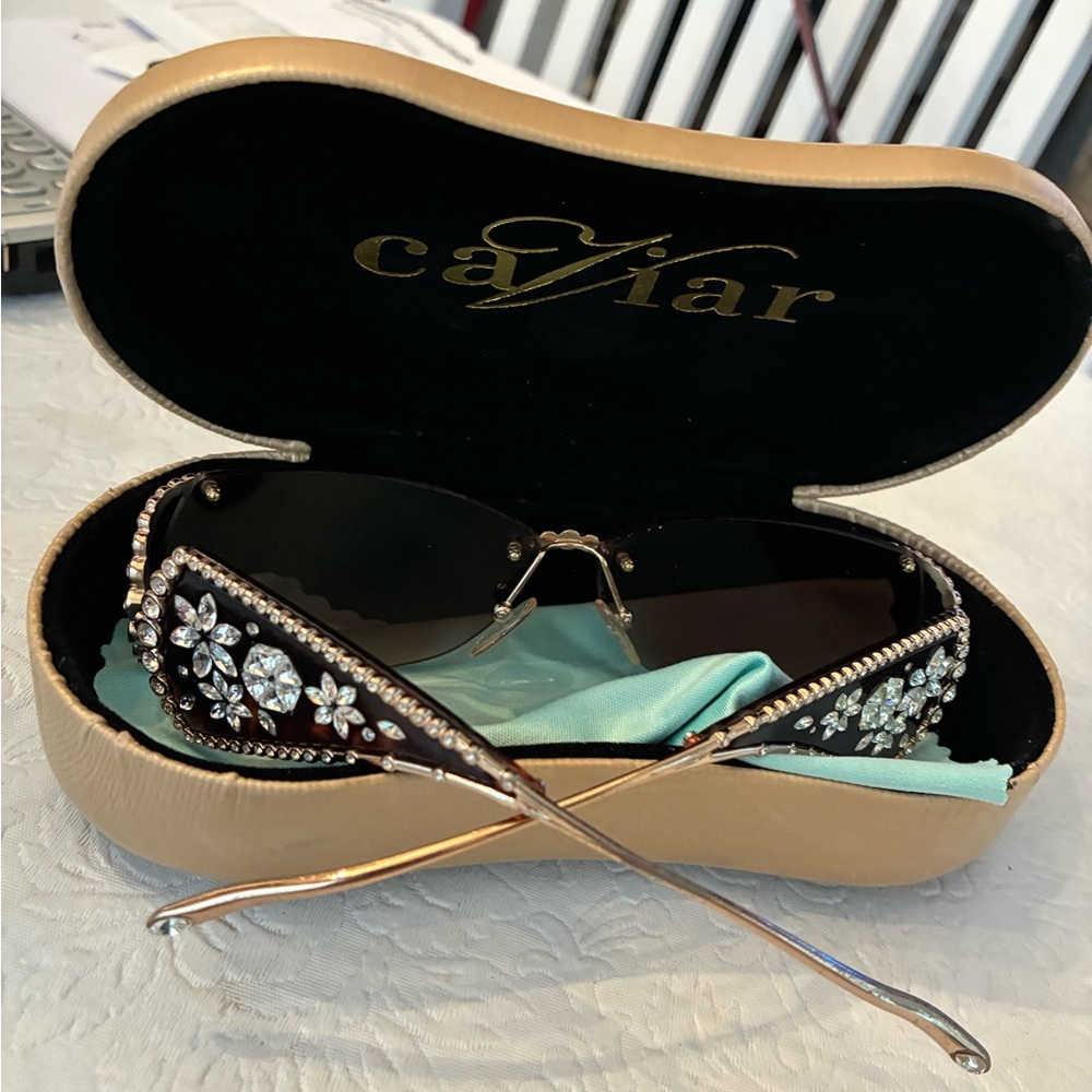Caviar Women's Elegant Brown Sunglasses WOW factor! - Picture 1 of 7